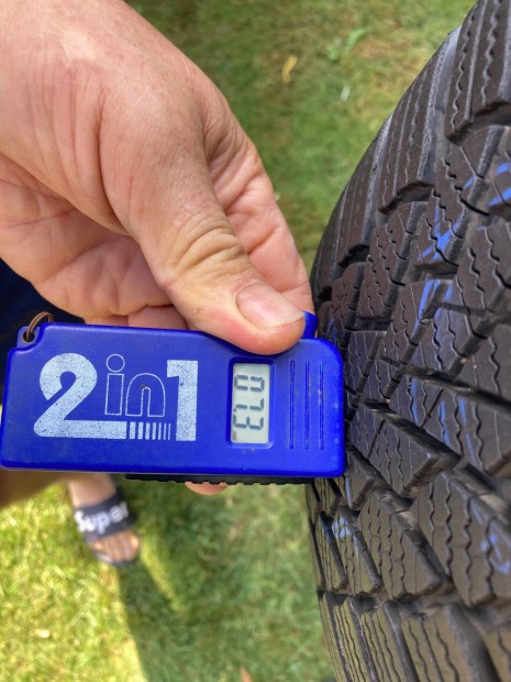 Tli gumi 205/55R16 elad