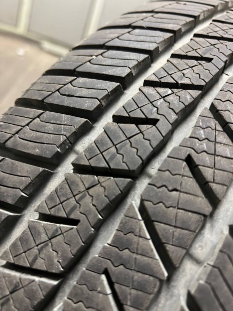 Tli gumi 205/55 R16