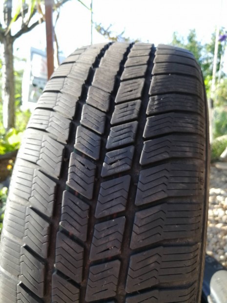 Téli gumi 205/55 R16 (Barum)