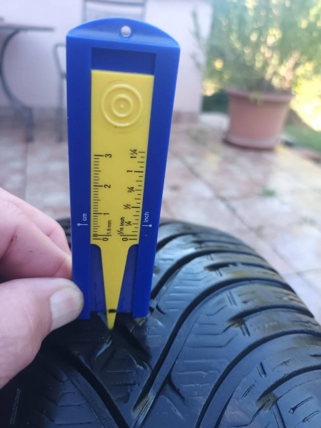 Tli gumi 205/60R 16 BF Goodrich 4DB