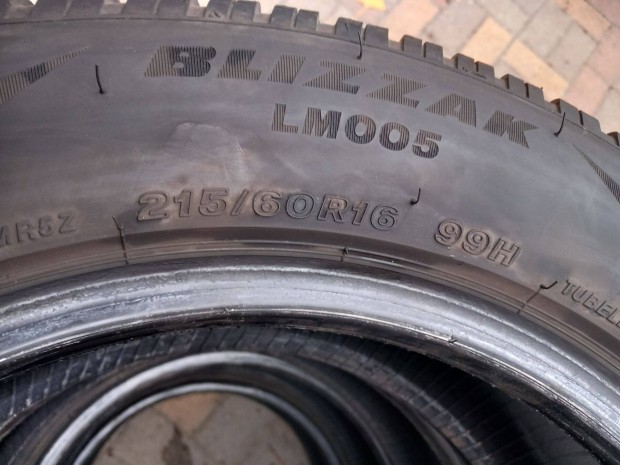 Tli gumi 215/60R16