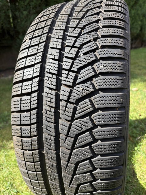 Tli gumi 225/45/18 ( 7.5 mm)