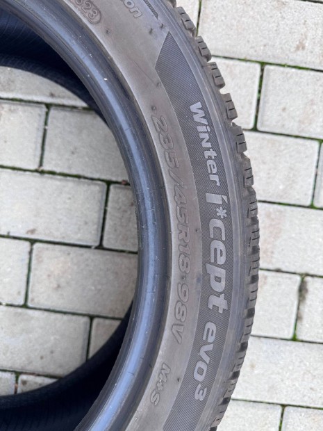 Tli gumi 235/45 R18