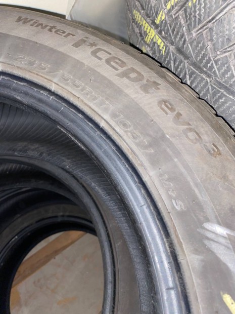 Tli gumi 235/55 R17