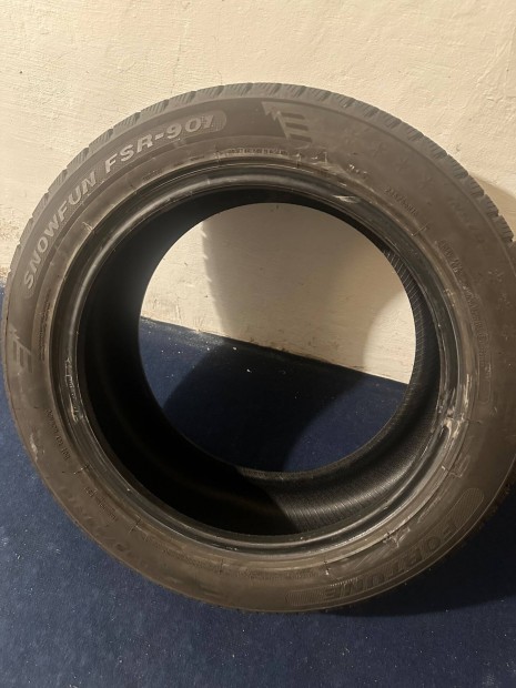 T�li gumi 235/55 R18