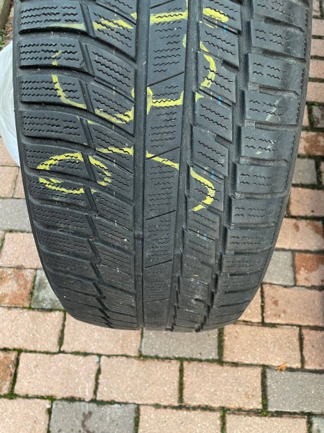Tli gumi 275/45R20
