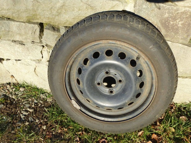 Tli gumi 4 darab aclfelnivel