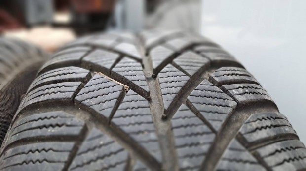 Teli gumi Continental és lemez felni tökéletes állapotában eledó 