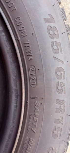 Tli gumi Elad 15"-os felnivel 185/65R15