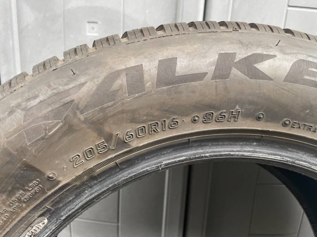 Tli gumi Falken Eurowinter H502 205/60 R16