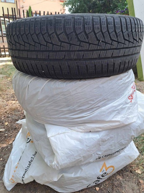 Téli gumi Hankook Radial 225/60 R17/99H M+S