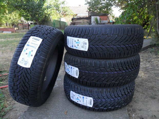 Tli gumi Nokian Tyres Wr Suv4-225/60 R 17 -j-Bolti r alatt elad