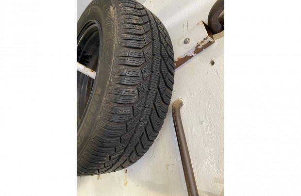 Tli gumi Semperit 195/65 R 15 T