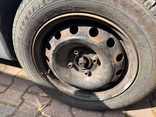 Teli gumi Sumitomo WT200 175/65 R14 lemezfelnin.4x108, 4 db
