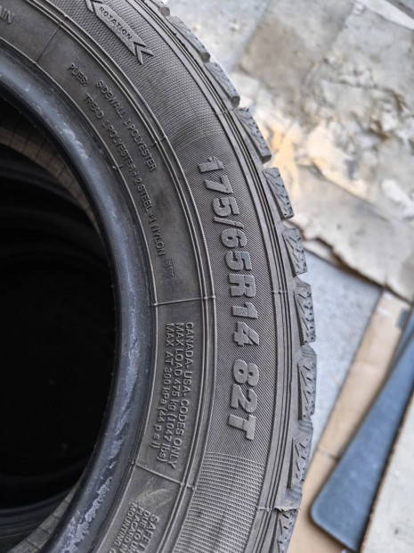 Tli gumi-  egy szezont futott.