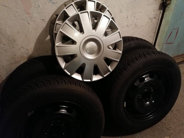 Tli gumi aclfelnivel, dsztrcsval elad!