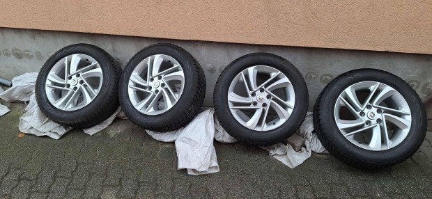 Tli gumi alufelnivel 215/60/R17