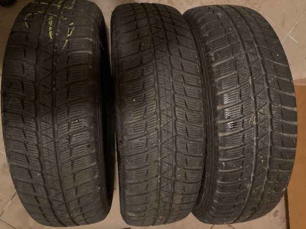 T�li gumi egy szezont haszn�lt elad� 205/70 R16, 2 + 1 aj�nd�k