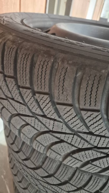 Tli gumi elad 205/55R16
