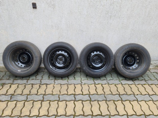 T�li gumi elad� B�k�scsab�n