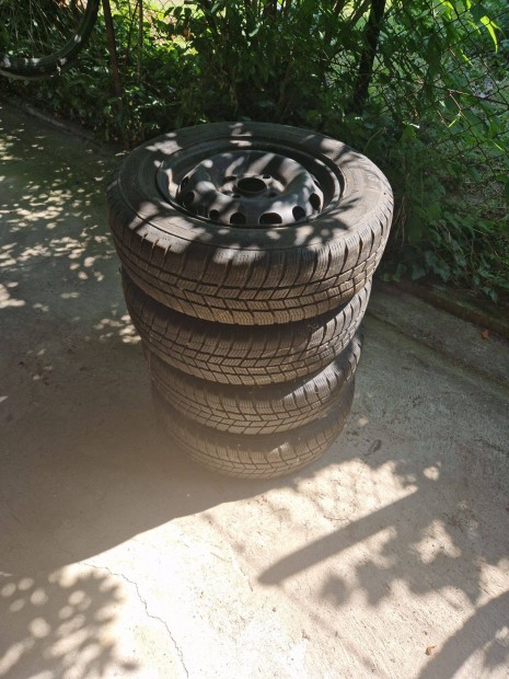 Tli gumi felnin 165/70R13 4 db (Opel Corsn volt)