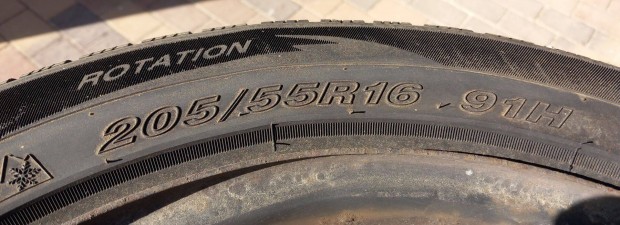 Tli gumi felnin, llvnnyal