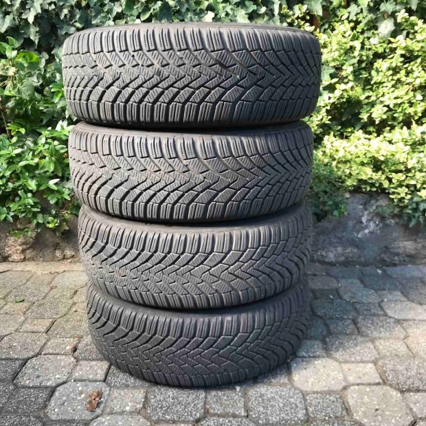 Tli gumi felnivel 205/55 R16 Continental