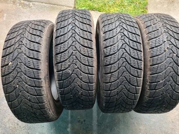 Tli gumi garnitra 215/60 r16 hasznlt