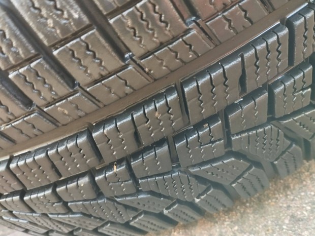 Tli gumi garnitra Hankook Winter i*cept evo2 W320 205/55 R16
