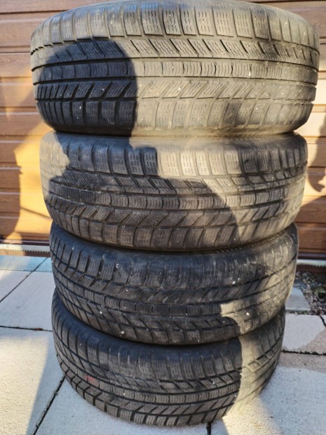 Tli gumi garnitura continental 235 55 18