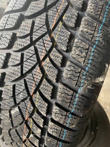 Téli gumi lemezfelnin