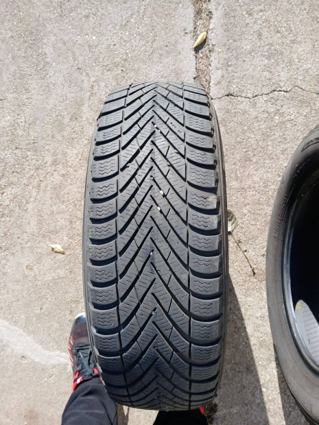 Téli gumi pirelli eladó
