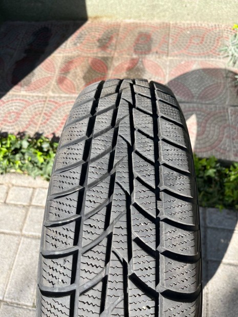 Tli gumi szett 175/65 R15 kitn llapotban