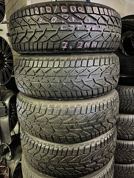 Tli gumi szett 215/60r17 Kormoran