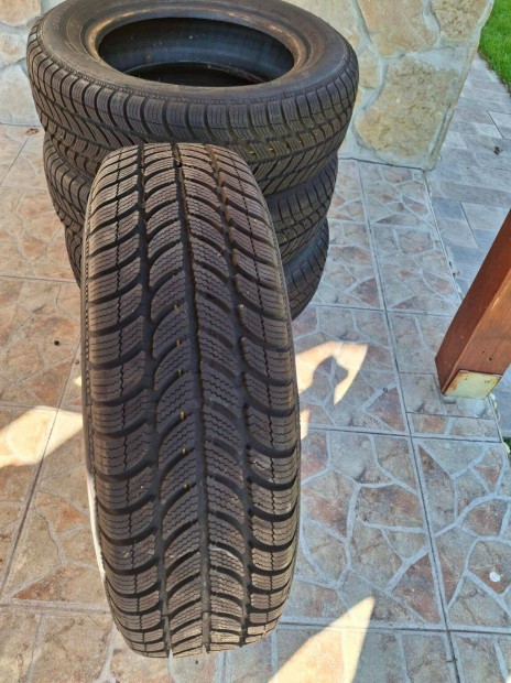 Téli gumi szett Debica Frigo 175/65 R14
