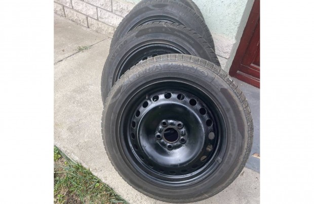 Téli gumi szett lemez felnivel