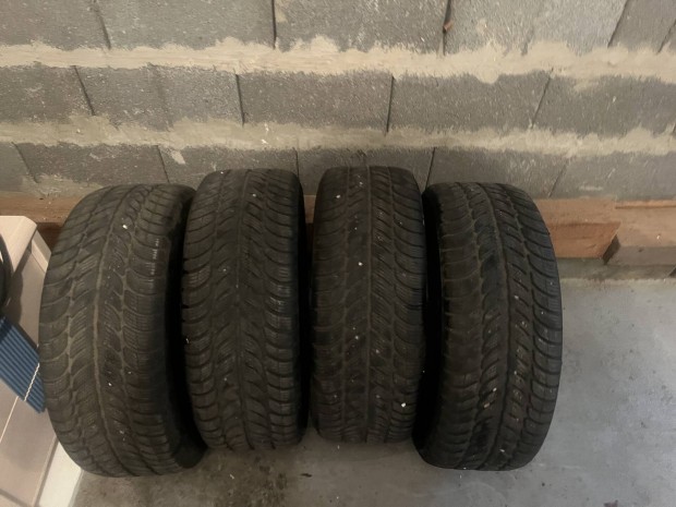 Téli gumiabroncs 205/55 R16