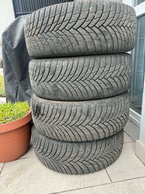 T�li gumiabroncs 215x60x16