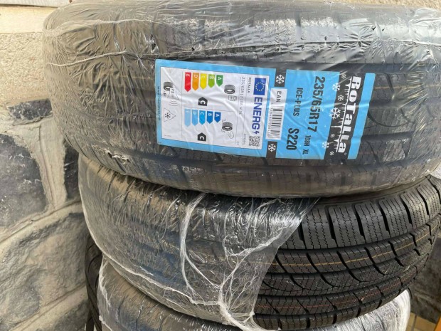 T�li gumiabroncs 235/65 R17