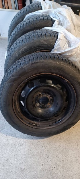 Tli gumiabroncs lemez felnin 185/65R15