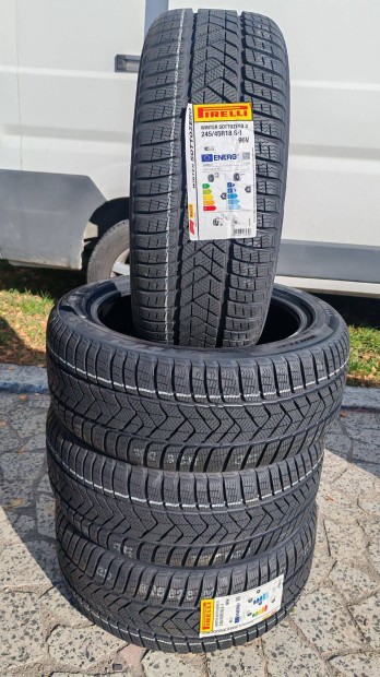 Tli gumik - 245/45 R18 - Pirelli