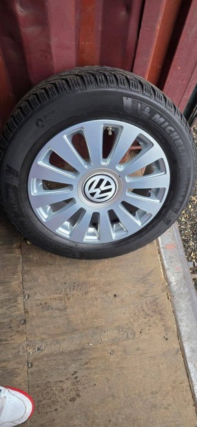 Tli gumik alu felnivel