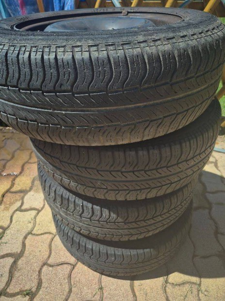 Téli gumikészlet 195/65 R15 Pirelli P300 felnivel - gyors elvitelre!
