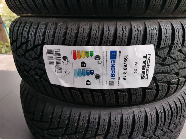 Tli gumiszett 195/60 R16 Nokian WR D4