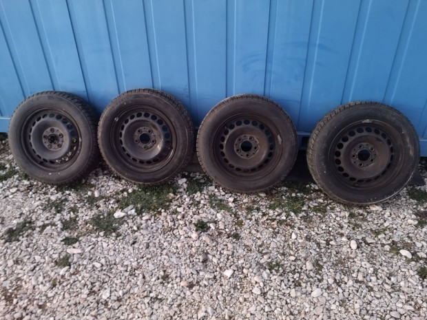 Tli kerk Mercedes A, B 1 ves gumikkal 5x112 lemez felni