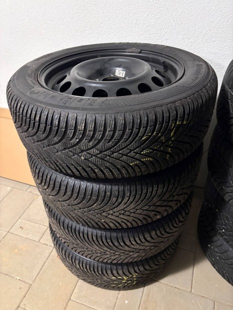 Tli kerek szett aclkerekes kleber gumikkal 225/55 R17