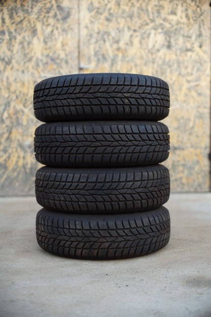 Tli kerekek 175/70 R13 Hankook Winter i*cept RS tli gumi