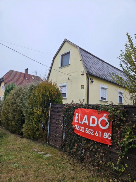 T�lies�tett nyaral�