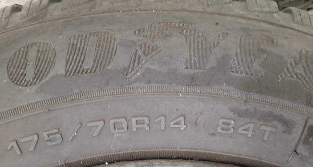 Téligumi 175/70 R14 Good Year Kecskemét,Monor