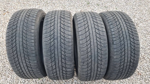 Tligumi 225/55 R16 97H Bridgestone Blizzak LM001 RFT